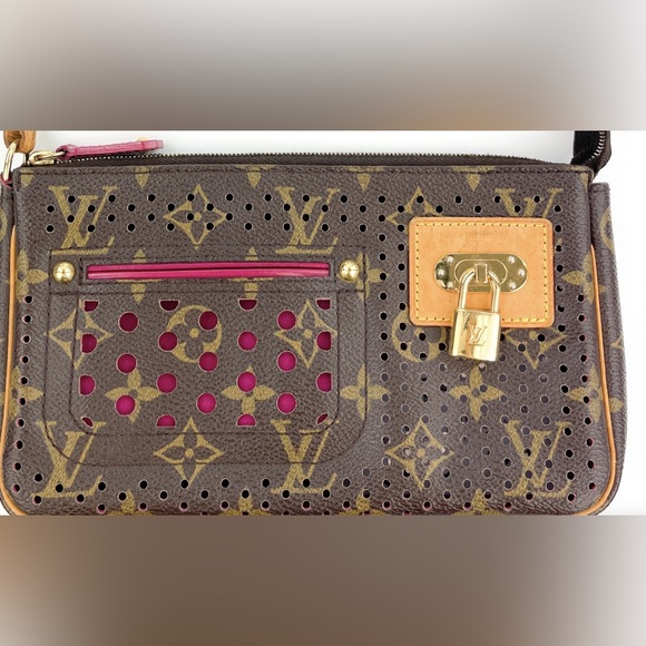 LOUIS VUITTON
PINK MONOGRAM PERFORATED POCHETTE ACCESSOIRES - Picture 2 of 2